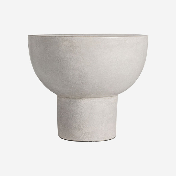Mesa auxiliar de cemento en color gris 54 x 46 cm