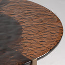 Mesa auxiliar de madera contrachapada y cristal en color marrón – detalle