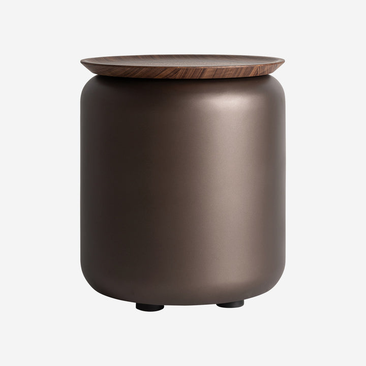 Mesa auxiliar de madera contrachapada y MDF en tonos marrones
