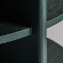 Mesa auxiliar de madera de mango de líneas contemporáneas – detalle