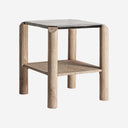Mesa auxiliar de madera de mango y vidrio en color marrón claro – 60 x 60 x 65 cm