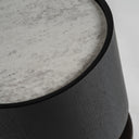 Mesa auxiliar de madera de roble y cerámica en color negro – detalle
