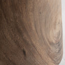 Mesa auxiliar de madera de suar en color marrón 40 x 46 cm – detalle