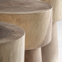 Mesa auxiliar de madera de suar en color marrón 40 x 46 cm – detalle
