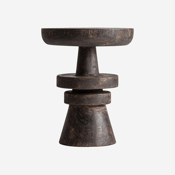 Mesa auxiliar de madera de suar en color marrón 50 x 61 cm