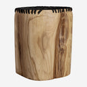 Mesa auxiliar de madera de suar en color marrón natural 37 x 43 cm