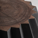 Mesa auxiliar de madera de suar en color negro 50 x 47 cm – detalle