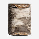 Mesa auxiliar de madera petrificada en color marrón envejecido