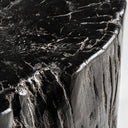 Mesa auxiliar de madera petrificada en color marrón envejecido – 30 x 26 x 38 cm – detalle