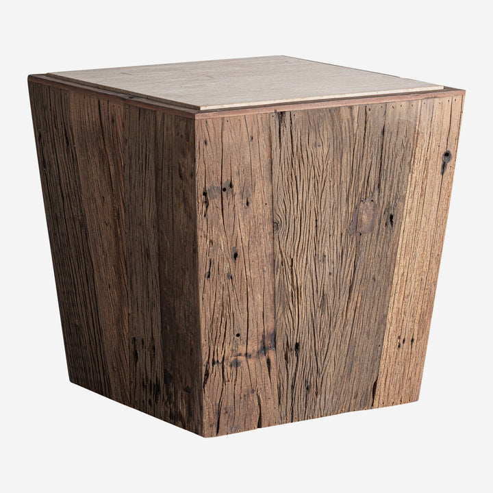 Mesa auxiliar de madera recuperada y travertino en color marrón envejecido