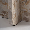 Mesa auxiliar de mármol en color beige 46 x 38 x 52 cm – detalle