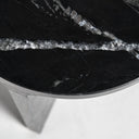 Mesa auxiliar de mármol en color negro mate 35 x 47 cm – detalle