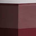 Mesa auxiliar de MDF en color rojo – detalle