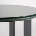 Mesa auxiliar de MDF y hierro en color verde lacado – detalle