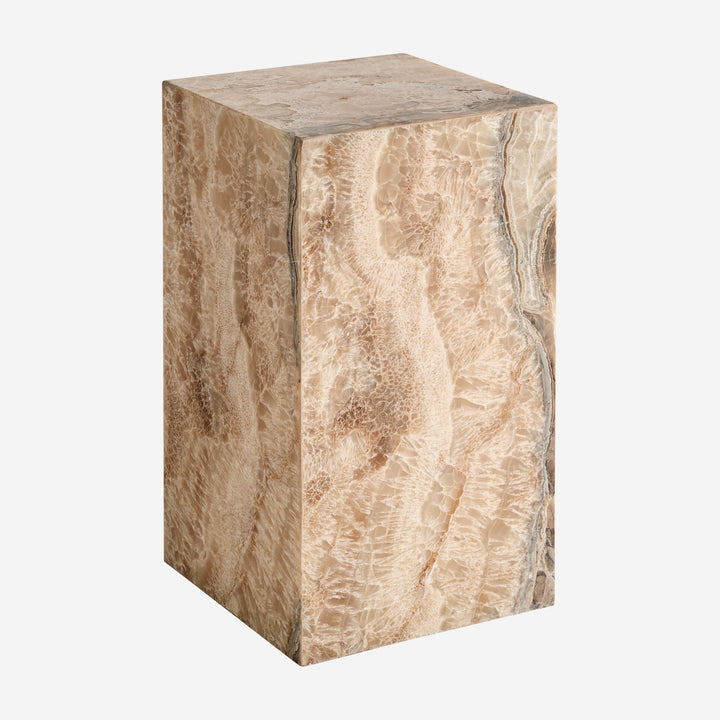 Mesa auxiliar de ónix en color beige
