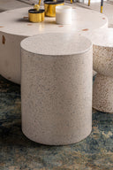 Mesa auxiliar de terrazo en color blanco 40 x 50 cm – detalle