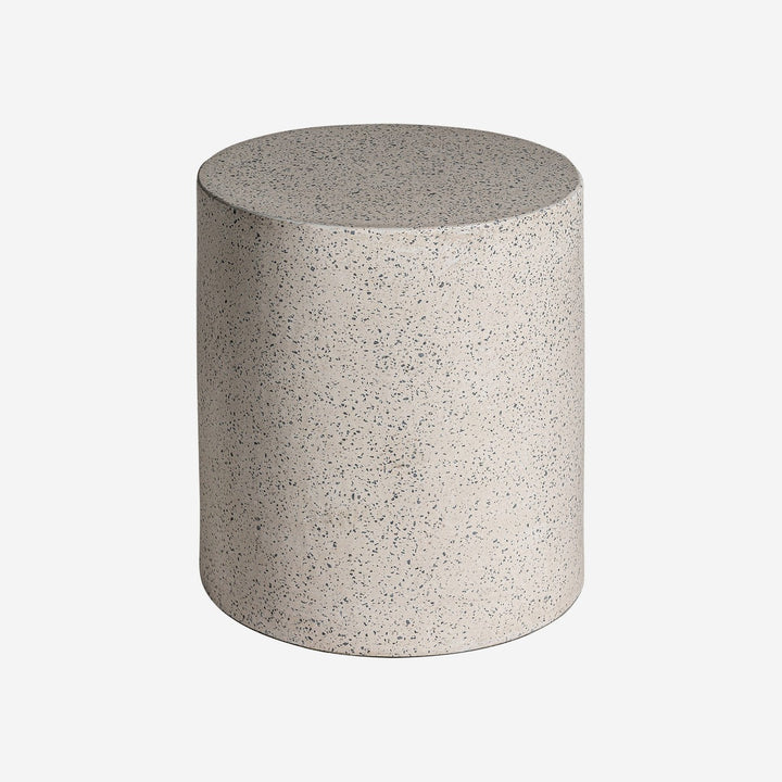 Mesa auxiliar de terrazo en color blanco 40 x 50 cm