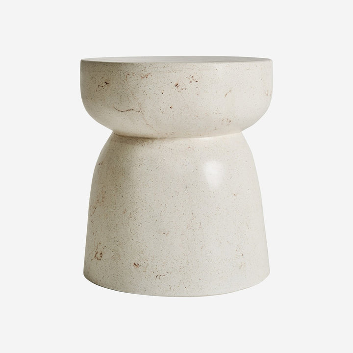 Mesa auxiliar de terrazo en color blanco roto 40 x 47 cm