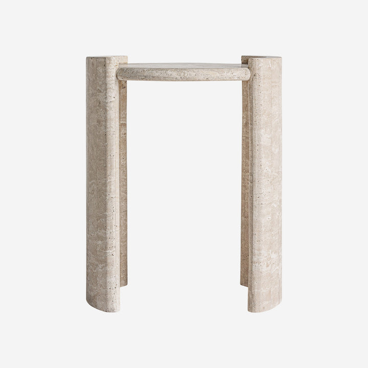 Mesa auxiliar de travertino en color beige 45 x 55 cm