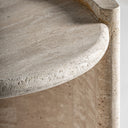 Mesa auxiliar de travertino en color beige 45 x 55 cm – detalle