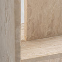Mesa auxiliar de travertino en color beige 50 x 55 cm – detalle