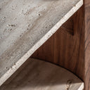 Mesa auxiliar de travertino y madera de mango en color beige mate 60 x 35 x 56 cm – detalle