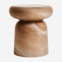 Mesa auxiliar de vidrio en color beige