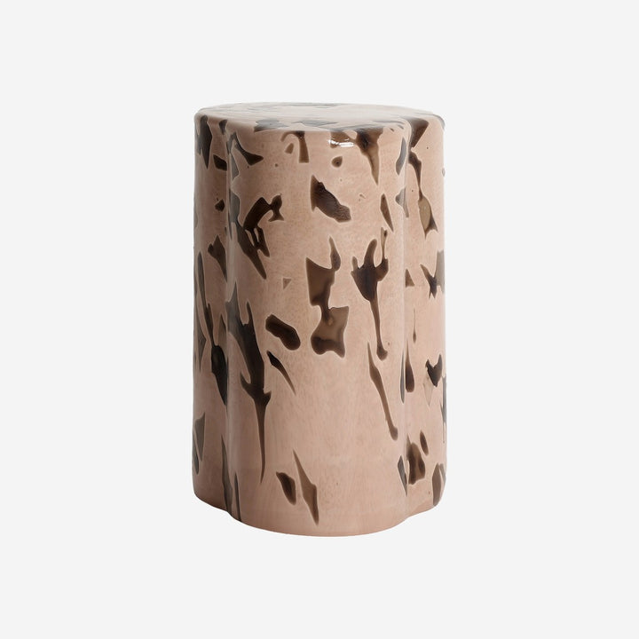 Mesa auxiliar de vidrio en color marrón claro