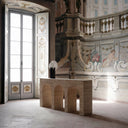 Mesa consola de travertino en color beige 150 x 35 x 80 cm – detalle