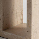 Mesa consola de travertino y madera de mango en color beige – detalle