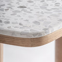 Mesa de bar de terrazo y acero inoxidable en color blanco – 120 x 80 x 77 cm – detalle