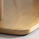 Mesa de bar de terrazo y acero inoxidable en color blanco – detalle