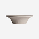 Mesa de centro de cemento en color beige