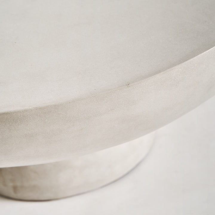 Mesa de centro de gres en color gris 92 x 42 cm – detalle