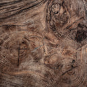 Mesa de centro de madera de suar en color marrón natural 65 x 57 x 40 cm – detalle