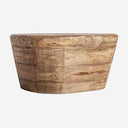 Mesa de centro de madera de teca en color marrón de líneas contemporáneas