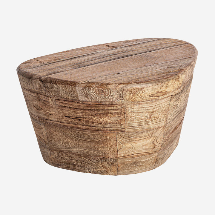 Mesa de centro de madera de teca en color marrón de líneas contemporáneas