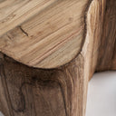 Mesa de centro de madera de teca reciclada en color marrón claro 70 x 55 x 46 cm – detalle