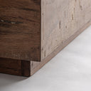 Mesa de centro de madera recuperada en color marrón natural – detalle