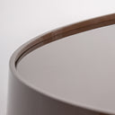 Mesa de centro de MDF en color marrón brillo – detalle
