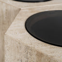 Mesa de centro de travertino y cristal en color marrón claro – detalle