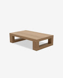 Mesa de centro Gea en roble sobre fondo gris de estudio