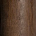 Mesa de comedor de chapa de roble en color marrón teñido – detalle