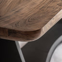 Mesa de comedor de madera de acacia y hierro en color marrón – detalle