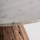 Mesa de comedor de madera tropical y mármol en color marrón – detalle