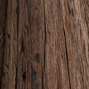 Mesa de comedor de madera tropical y mármol en color marrón – detalle