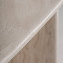 Mesa de comedor de travertino en color blanco roto – detalle