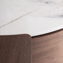 Mesita de noche de madera contrachapada en color marrón claro – detalle