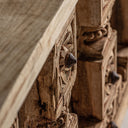 Mueble para TV de madera de mango en color marrón envejecido – detalle