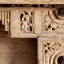 Mueble para TV de madera de mango en color marrón envejecido – detalle